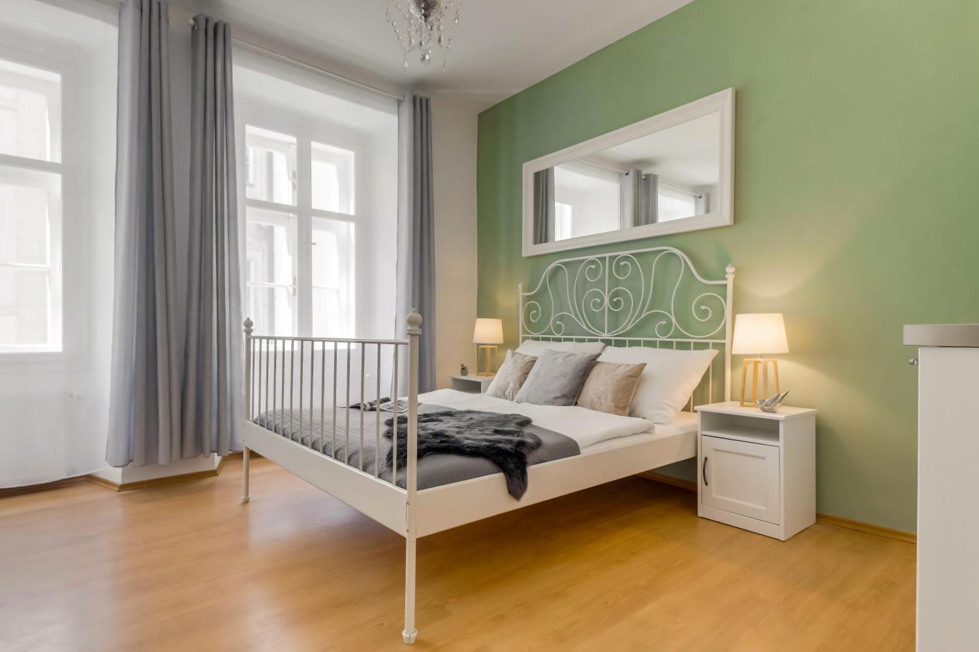 King'S Road Residence, Prague